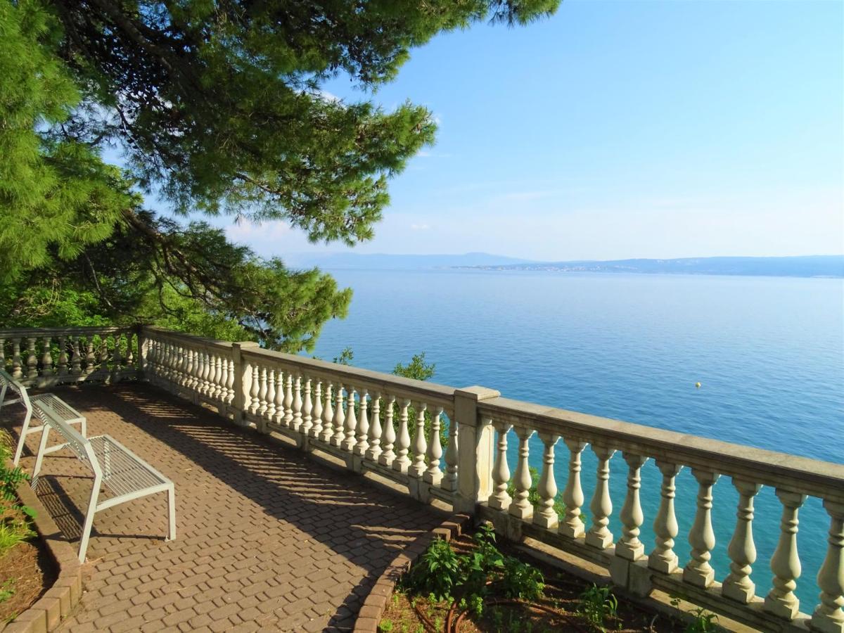 Apartments Villa Maria Crikvenica Exterior photo